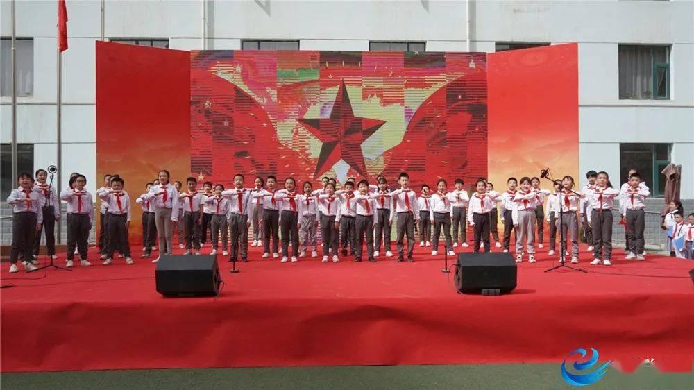 为什么男人留着他喜欢的女孩子微信，不删也不跟她聊天，这是什么心理？游戏画面