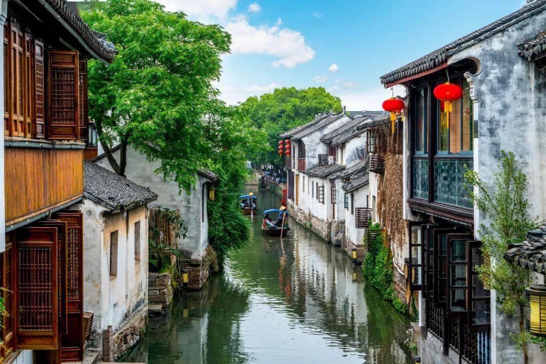 逃出林中村